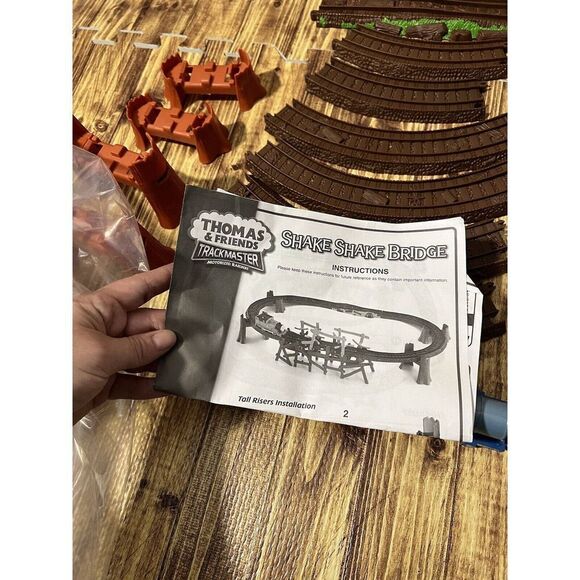 Thomas & Friends Trackmaster Railway Shake Shake Bridge With Trains - Picture 12 of 12